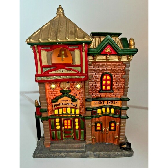 Lemax Village Collection Fire House No 3 Lighted Building 2004 #323095 Working! - Picture 8 of 16